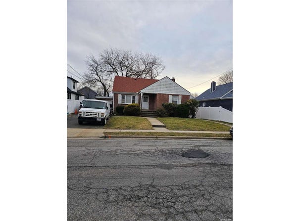 66 E Greenwich Avenue, Roosevelt, NY 11575