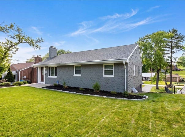 4952 McAnulty Rd, Whitehall, PA 15236