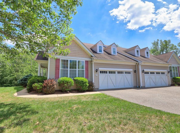 9 Lilac Lane, Prospect, CT 06712