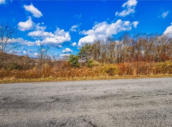 007 Oak Crest Drive, Jenner Twp, PA 15563