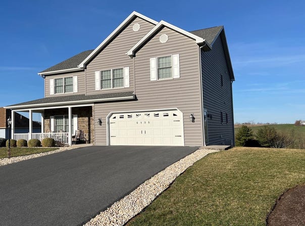6135 MERION DRIVE, FAYETTEVILLE, PA 17222