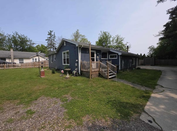 3420 polo Avenue, Elkhart, IN 46517