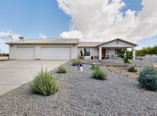 20 ORONA Road, Los Lunas, NM 87031