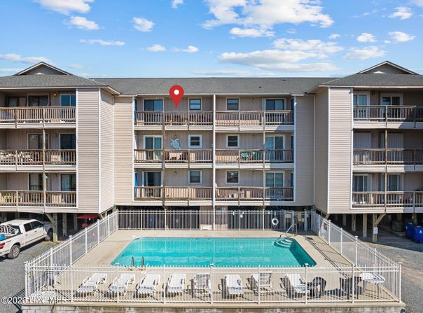 505 Carolina Beach Avenue N, Carolina Beach, NC 28428