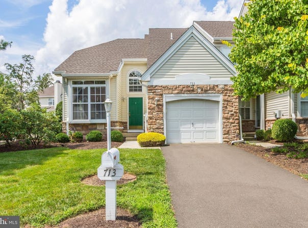 713 HARROWGATE LANE, NEW HOPE, PA 18938