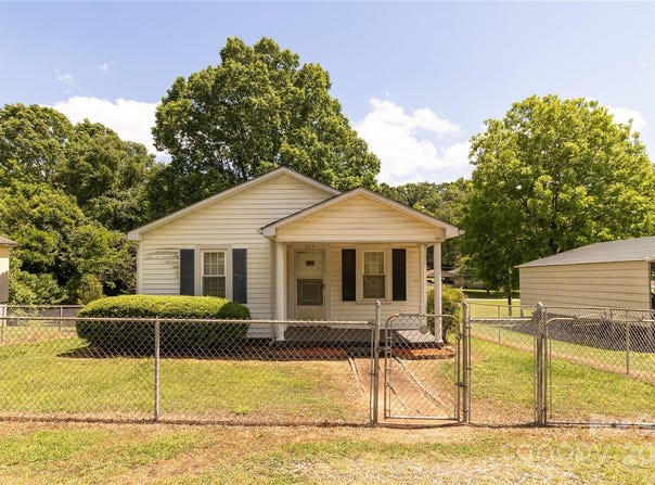 215 Short Street, Blacksburg, SC 29702