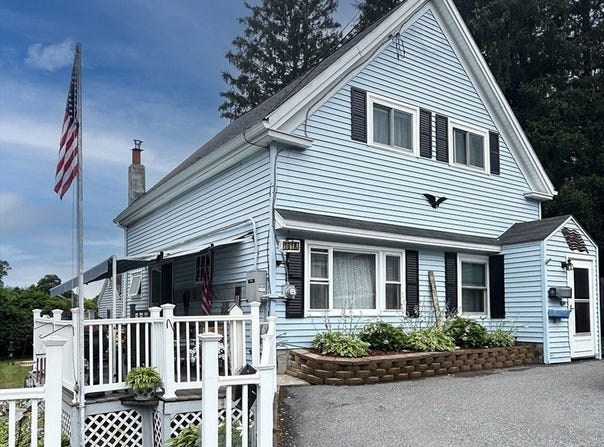 101r Peck St, Franklin, MA 02038