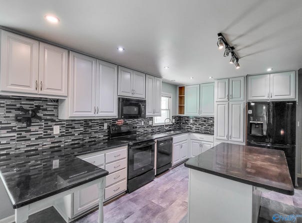 222 High Road, Madison, AL 35758