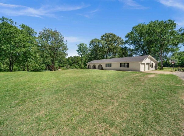 12364 S Hill Creek Rd, Whitehouse, TX 75791