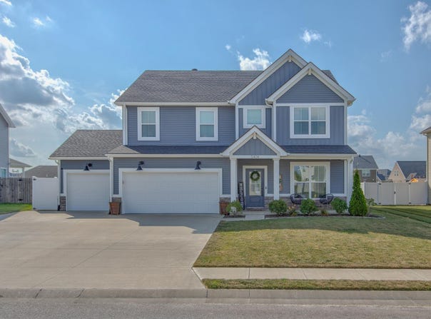 5404 Bloomsbury Court, Newburgh, IN 47630
