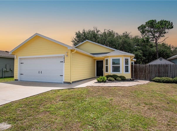 1933 Admiral, Aransas Pass, TX 78336