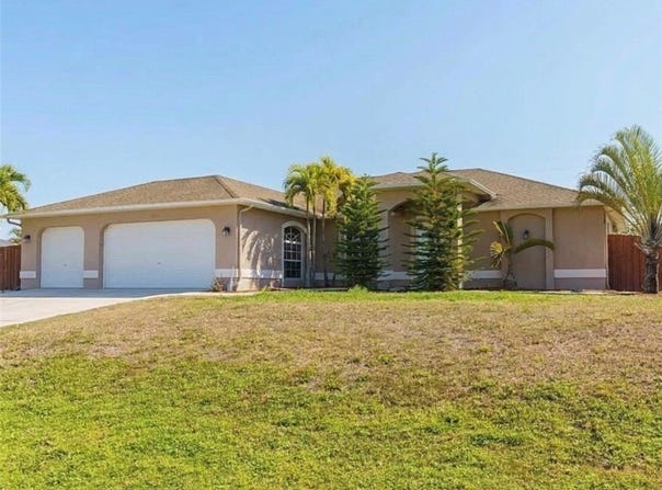 1031 NE 2nd Place, Cape Coral, FL 33909