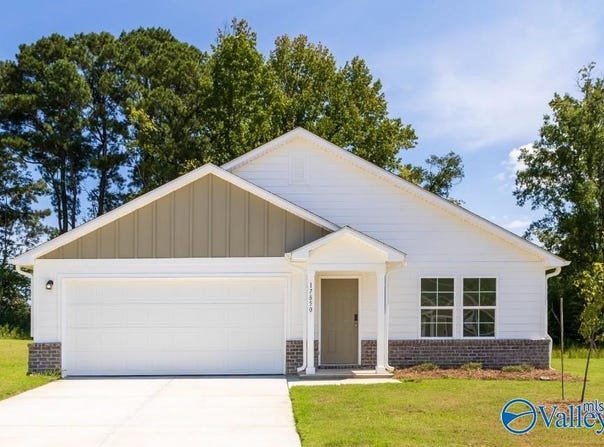 17850 Daniel Island Drive, Athens, AL 35611