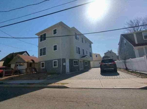 36 Pulaski Ave, Wallington, NJ 07057