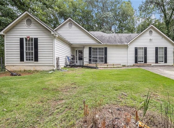 365 Cook Drive, Ellenwood, GA 30294