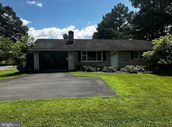 8105 DEVLIN ROAD, BRISTOW, VA 20136