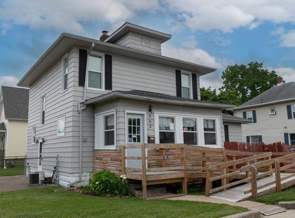 902 S Main Street, Mishawaka, IN 46544-5166