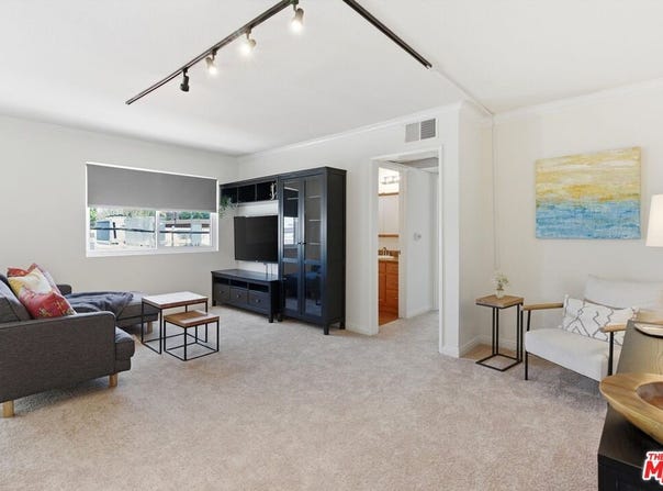 1015 E Spazier Ave, Burbank, CA 91502