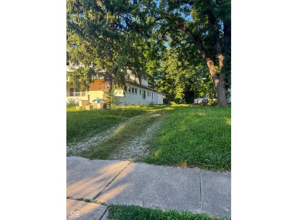 3947 Rookwood Avenue, Indianapolis, IN 46208