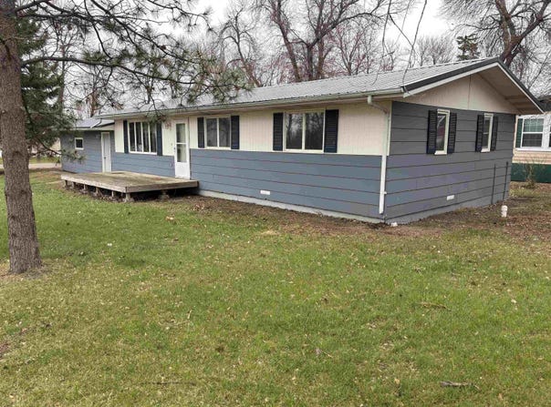 180 Rose St, Makoti, ND 58756