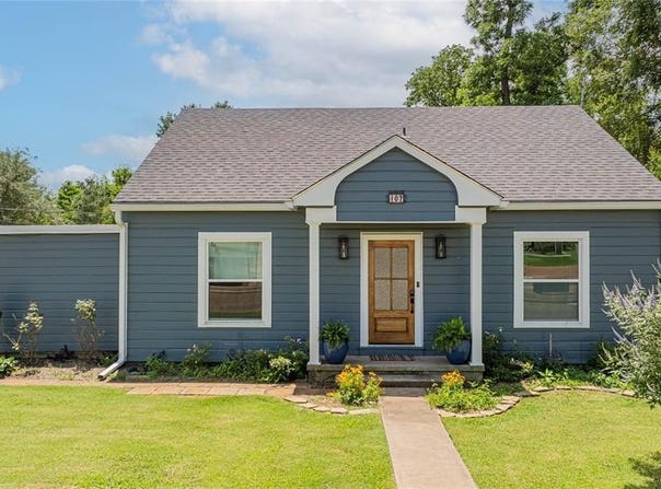 107 W Myrtle, Winnsboro, TX 75494