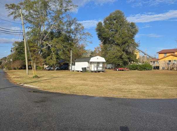 Palmer Row, Millen, GA 30442