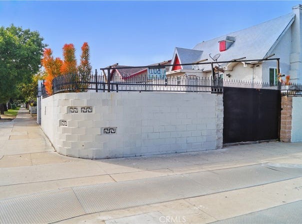 7515 S Vermont Avenue, Los Angeles, CA 90044