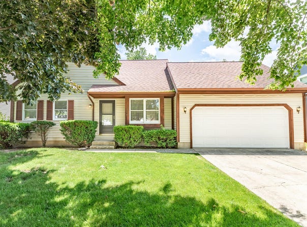 1308 Chesapeake Park Drive, Valparaiso, IN 46383