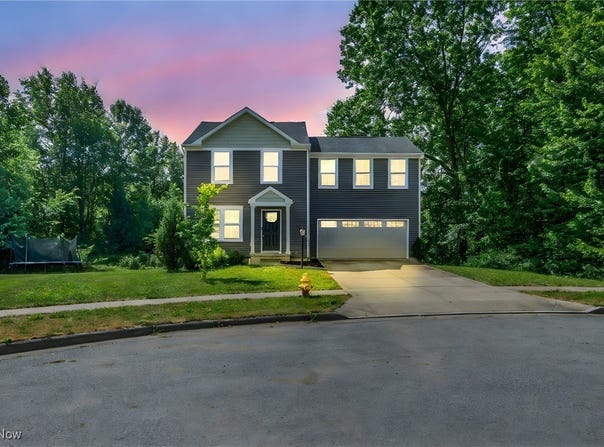 301 Karson Drive, Akron, OH 44312
