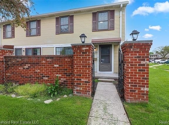39363 Heatherheath Drive, Clinton Twp, MI 48038