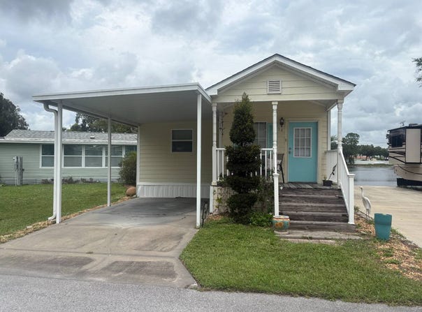 21632 St Rd 54, Lutz, FL 33549