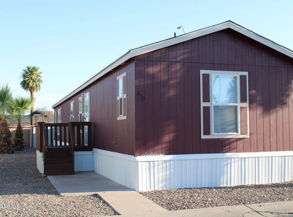 2060 N CENTER Street, Mesa, AZ 85201