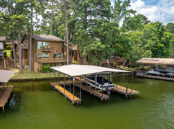 200 DISCOVERY BAY Lane, Hot Springs, AR 71913