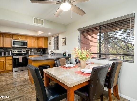 4303 E CACTUS Road, Phoenix, AZ 85032
