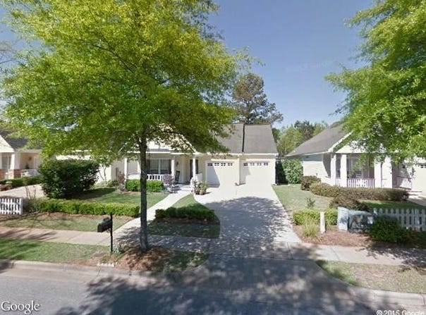 202 Forsythia Ln, Dothan, AL 36305