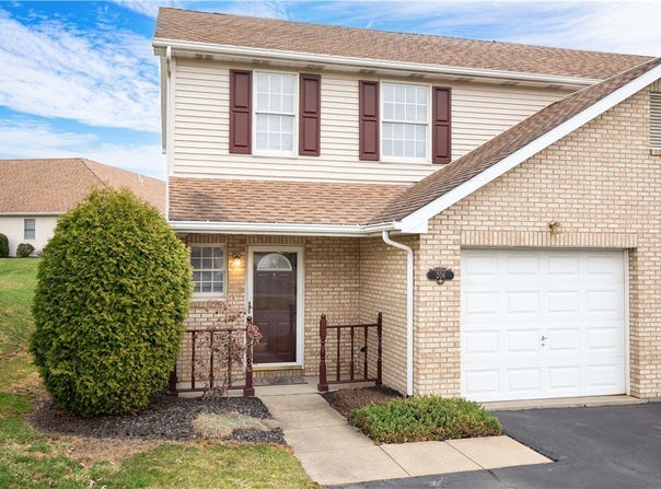 206 Stoneridge Blvd, City of But NW, PA 16001