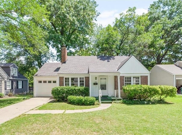 5337 Ash Street, Roeland Park, KS 66205