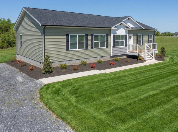 1005 LEVI RD, GREEN BAY, VA 23942