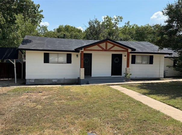 1802 University Ave, Georgetown, TX 78626