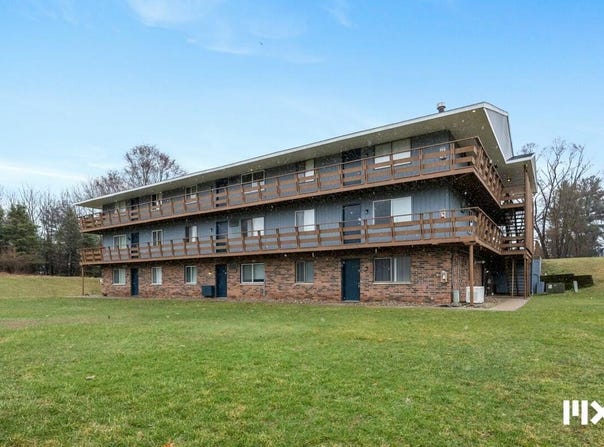 1525 Bacon Avenue, Portage, MI 49002