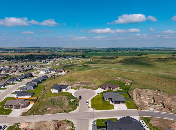 3118 ROMBAUER DR, Rapid City, SD 57703