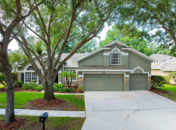 15211 MERLINGLEN Place, LITHIA, FL 33547
