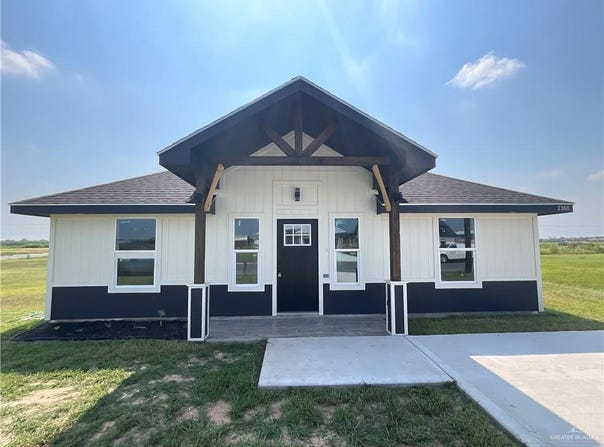 2360 Victoriano Street, Weslaco, TX 78596