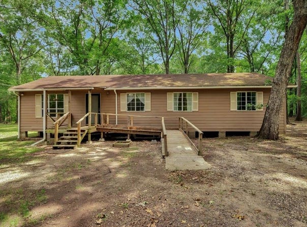 140 Laura Lane, Pollok, TX 75969