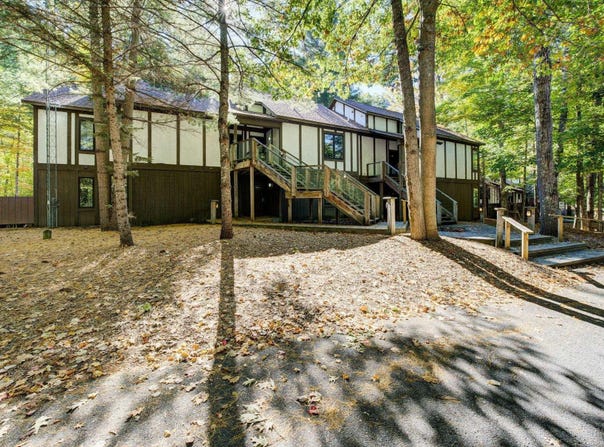 6497 Deer Path, Bellaire, MI 49615