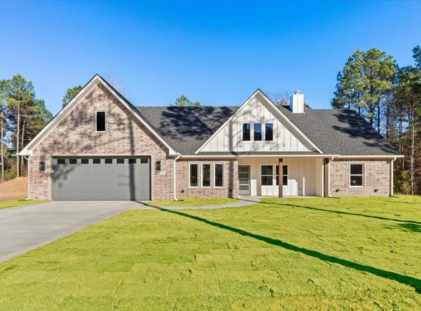 225 STONEBROOK CT, Gilmer, TX 75640