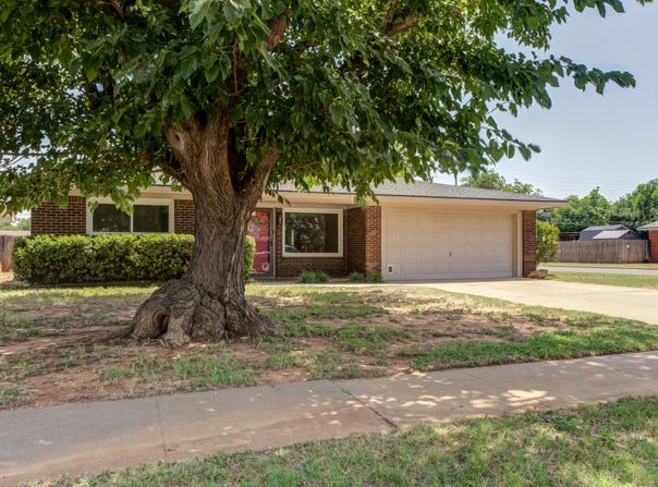 4921 10th Street, Lubbock, TX 79416