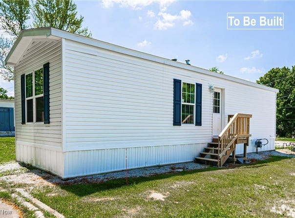 8323 Eagle Road unit: 42, Kirtland, OH 44094