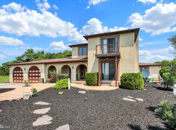 5297 LINCOLN HIGHWAY W, THOMASVILLE, PA 17364