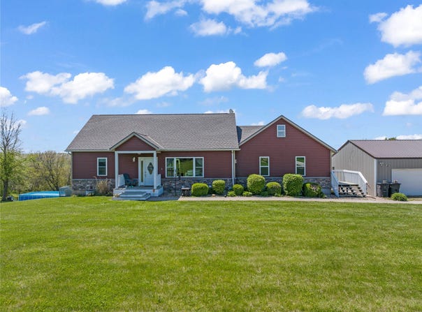1723 Creamery Road, Dexter, IA 50070